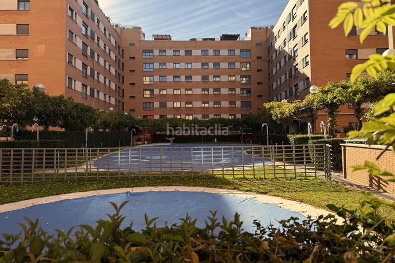 Foto 75cf32f5-efcd-4a94-b42d-f6fee6945473. Miete erdgeschoss mit heizung parking pool in Pacífico Madrid