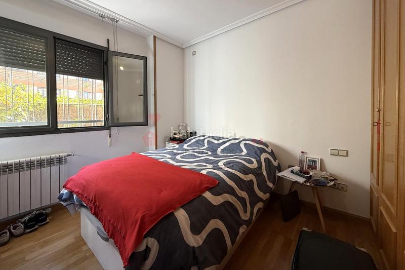 Foto 7f4a174e-13ea-4485-acd9-50fc59b2094c. Lloguer planta baixa amb calefacció aparcament piscina a Madrid