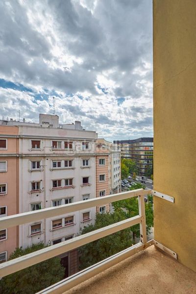 Foto 4ba81477-8da9-4613-9426-992250c06697. Rent flat with heating in El Viso Madrid