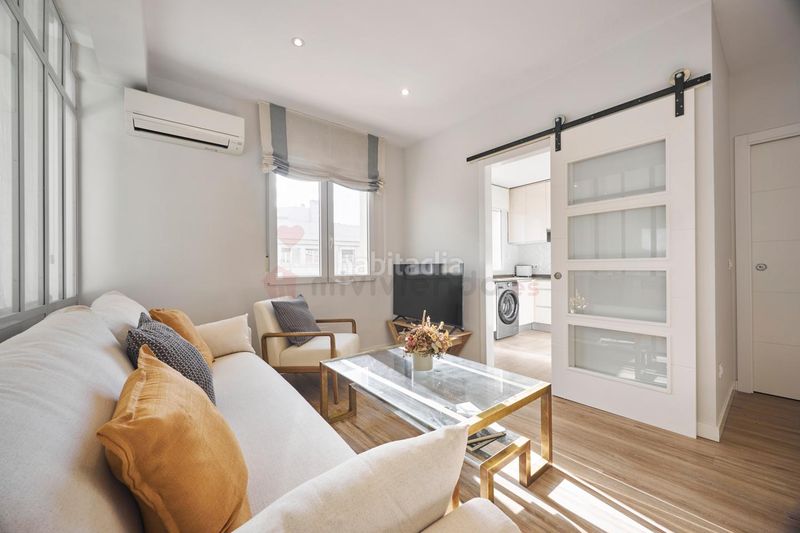 Foto 992f2044-a3d9-436d-981e-a881322e3ecd. Rent flat with heating in El Viso Madrid