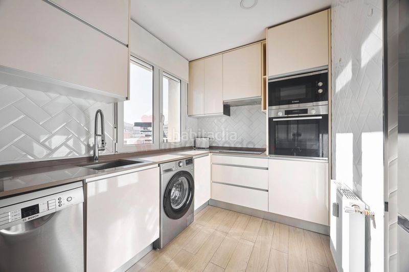 Foto bd4538cd-f8fa-4a43-976d-b631ec484bf8. Rent flat with heating in El Viso Madrid
