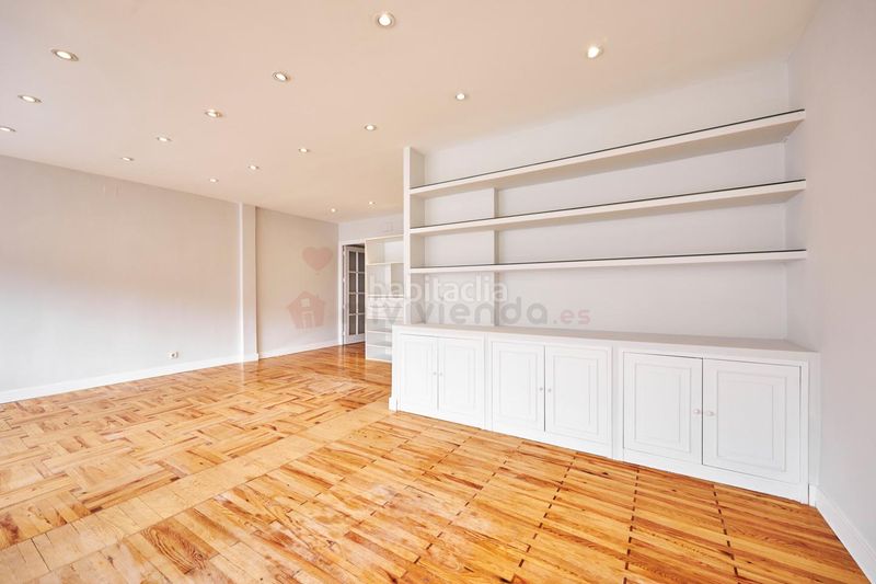 Foto 0fe49890-79b0-48aa-a5e5-7e1c7554821a. Flat with heating in Lista Madrid