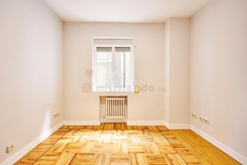 Foto 7cb1cf33-9ed1-4612-83d3-561424014469. Flat with heating in Lista Madrid