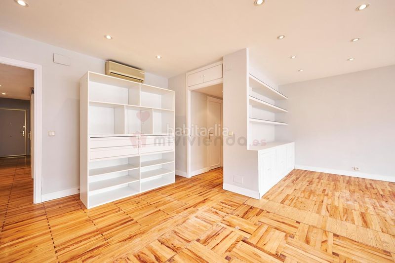 Foto a8f37fee-e973-43dd-9964-5420a30a995f. Piso en Lista Madrid