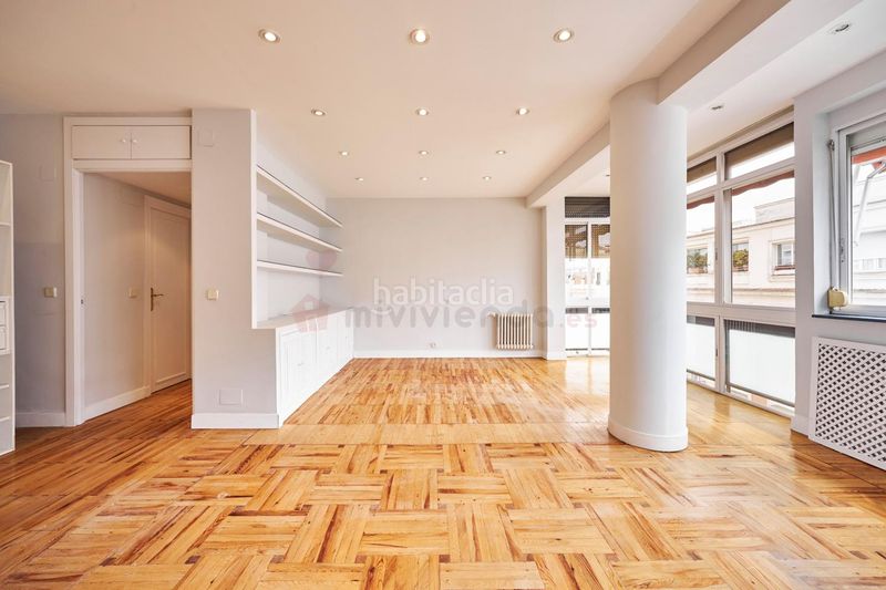 Foto c72b06b9-5c13-4011-acc6-f35e67e4f4ca. Piso en Lista Madrid