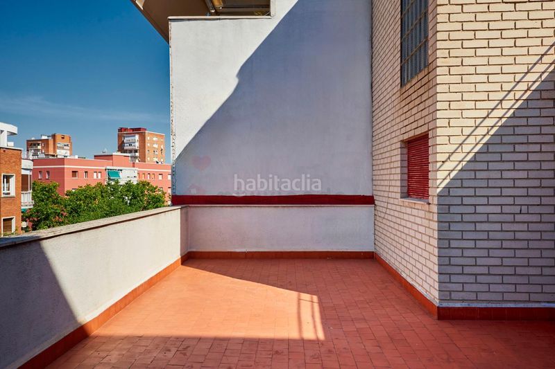 Foto a8fdd266-12b7-4b9c-98a7-c7a8aecde60c. Ático en Pueblo Nuevo Madrid