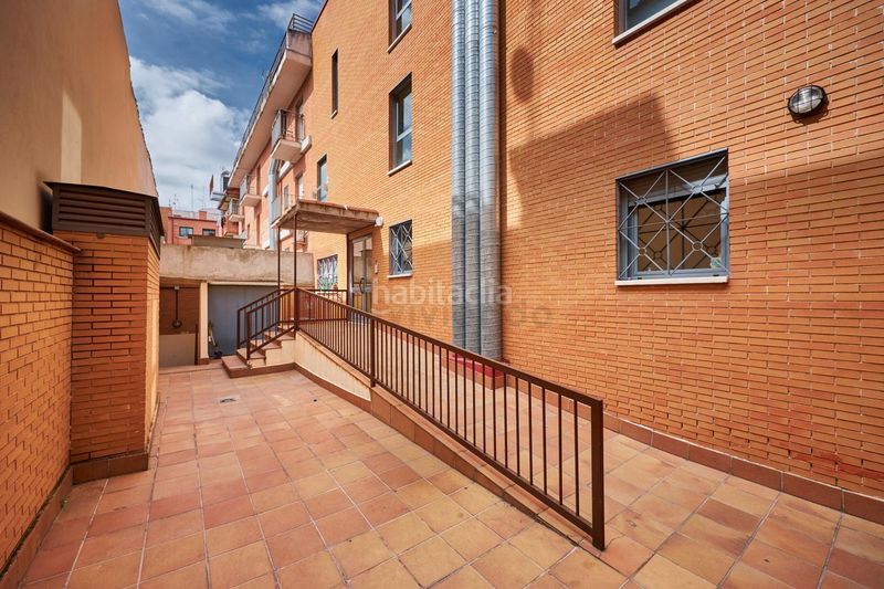 Foto d7a9a825-6353-4406-9373-caddf3d40746. Piso en Numancia Madrid