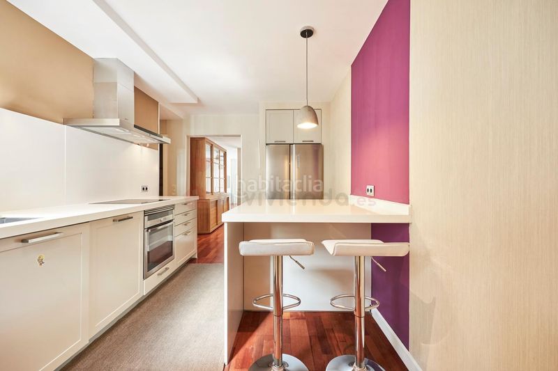 Foto 0ae3a744-f55e-49e0-be7a-d0c37628d5ad. Affitto duplex con riscaldamento in Argüelles Madrid
