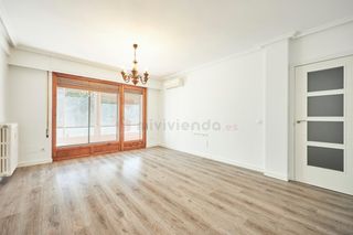 Flat in Calle de Biarritz