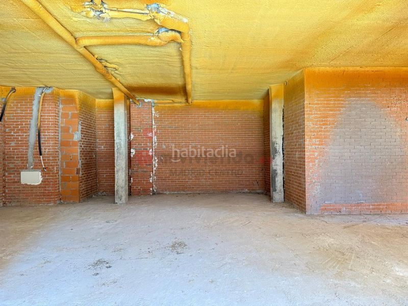 Foto 0d1d7a7a-1243-4442-9311-5fc0aa21e1db. Location local commercial dans Soto de Henares Torrejón de Ardoz