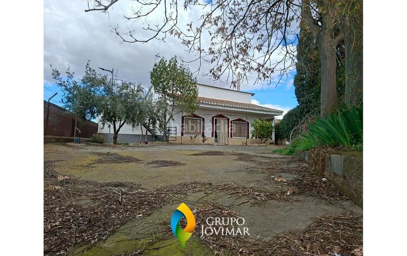 Foto 4e17542d-4beb-4e00-9b66-335588095bf8. Chalet oportunidad en Purullena