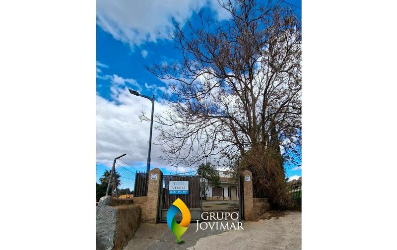 Foto 5d4dfde7-36fe-477f-9a18-2b6cbd66c709. Chalet oportunidad en Purullena