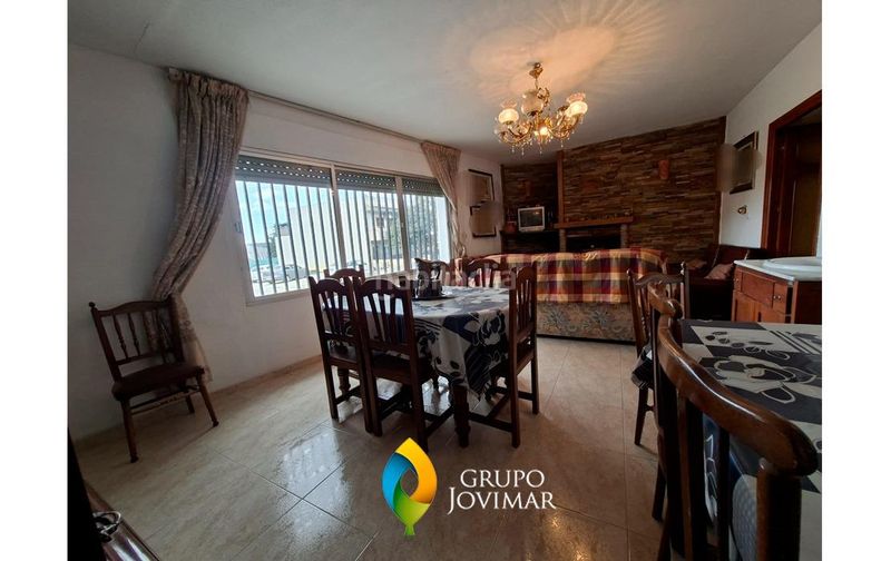 Foto e65c7a95-df4c-4b0a-afc9-2886e7bd8e48. Chalet oportunidad en Purullena