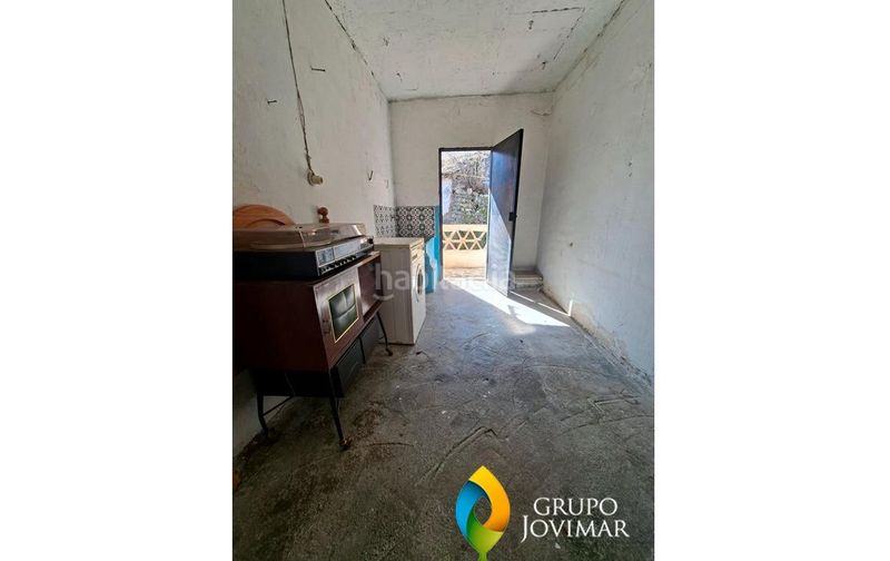 Foto 6869fce6-5673-40f4-a316-d5e056784bc0. Casa a Peza (La)