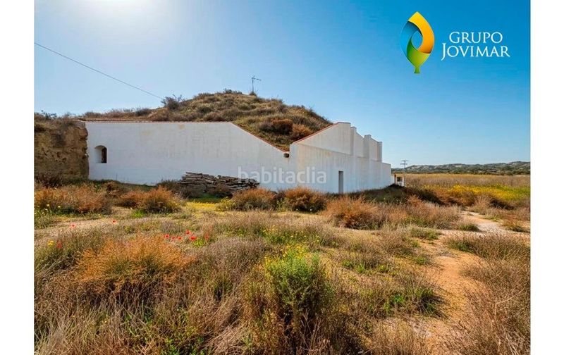 Foto 72d88c00-b83f-414c-89d3-6791a3712638. Masia amb aparcament piscina a Guadix