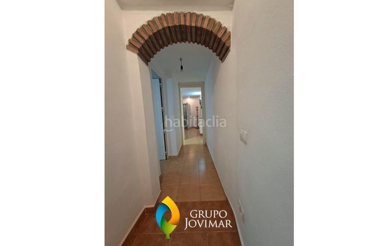 Foto f0f80065-96f0-47f3-bdbb-f3dae70878c2. Masia amb aparcament a Guadix