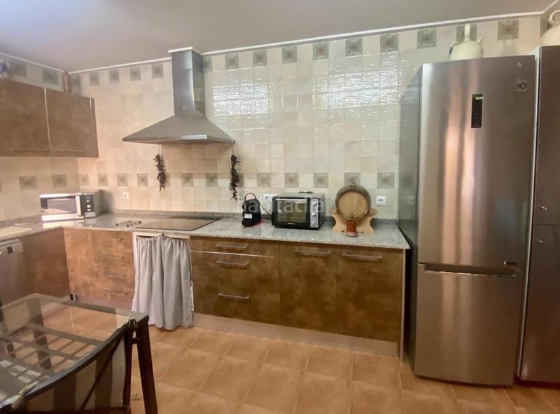 Foto 720aa719-412b-4b9d-99f6-b4aef5ea7856. Xalet amb xemeneia calefacció aparcament piscina a Alzira