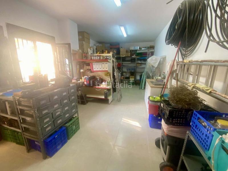 Foto b49b681a-5874-40bc-b756-300a3623152b. Xalet amb xemeneia calefacció aparcament piscina a Alzira