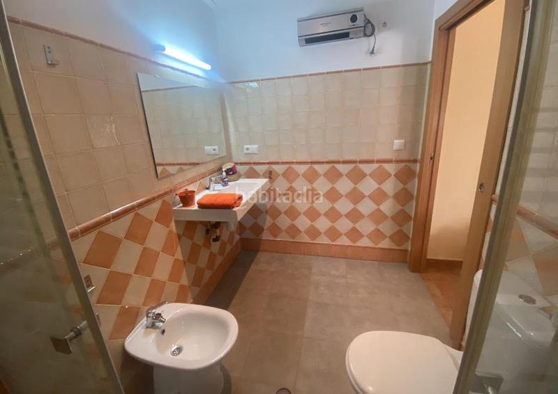 Foto cc4ea67a-2451-46eb-a74a-6608355ef4cc. Xalet amb xemeneia calefacció aparcament piscina a Alzira