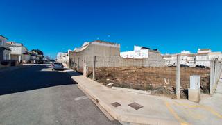 Terreny residencial a Carrer móstoles 33. Suelo residencial en la población de polinyà del xúquer
