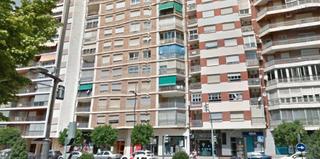 Lloguer Local Comercial  Avinguda sants patrons. Entresuelo despacho u oficina comercial. en el centro de la aven