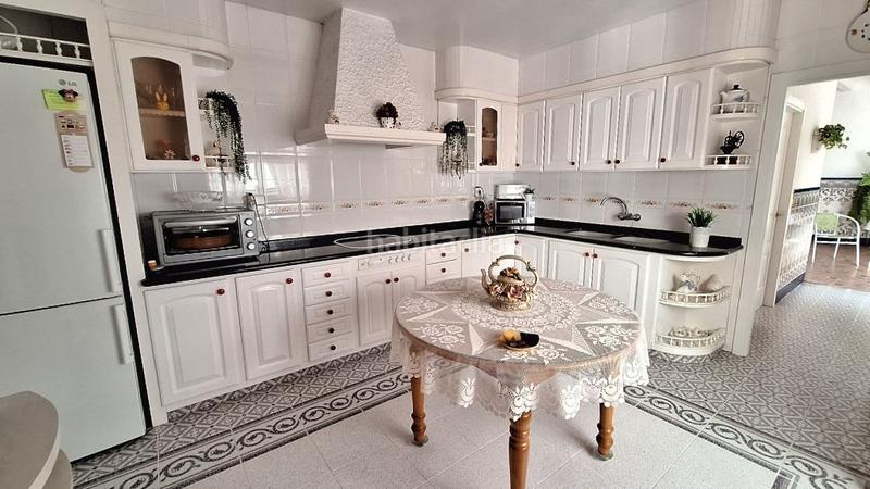 Foto f0ddd5c9-b4b8-4b6c-a467-5c52de213120. Casa in Caputxins Alzira