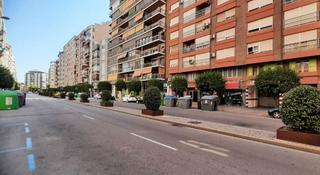 Lloguer Oficina a Avinguda sants patrons 17. Oficina en planta entresuelo centro av sants patrons