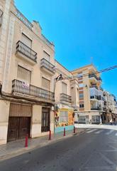 Maison à Carrer reis catòlics 94. Casa de pueblo amplia
