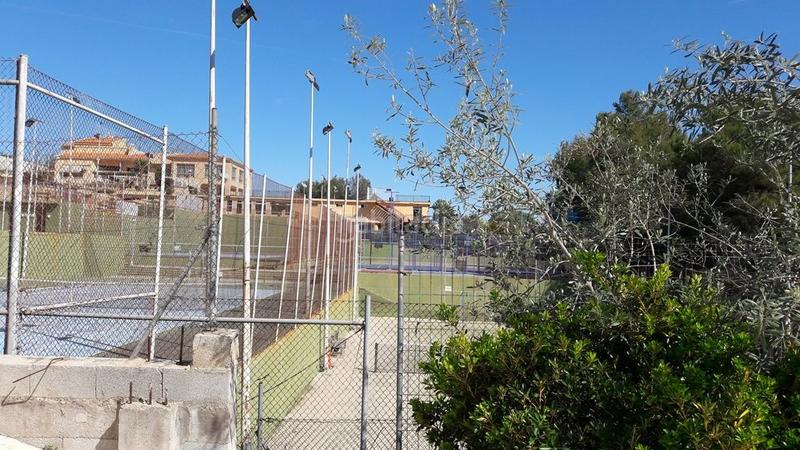 Foto 3cb3873d-54bb-4b13-8f3e-e4b5bacdd5b4. Chalet avec chauffage dans Urbanitzacions i Pedanies Nord Alzira