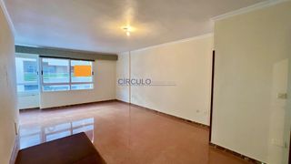 Flat in Juan Carlos I