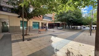 Location Local commercial  De granada. Lorcalocal
