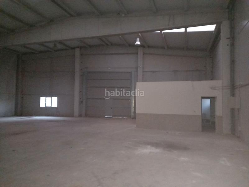 Foto 47059d0a-2eb6-4645-9a9b-510ab2053103. Nau industrial a avenida principe alfonso 30 a Tomelloso