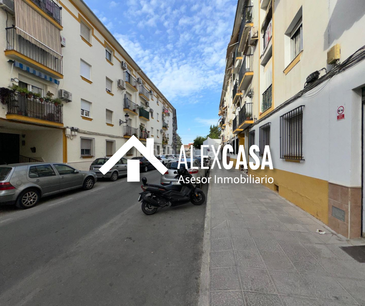 Foto 8065c3ab-4602-495a-985c-f6efde076505. Geschäftsraum in Cabra