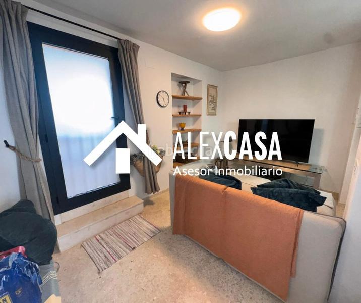 Foto e662f7f8-a2f1-4e90-b916-92680822bbb6. Casa adossada a Zuheros