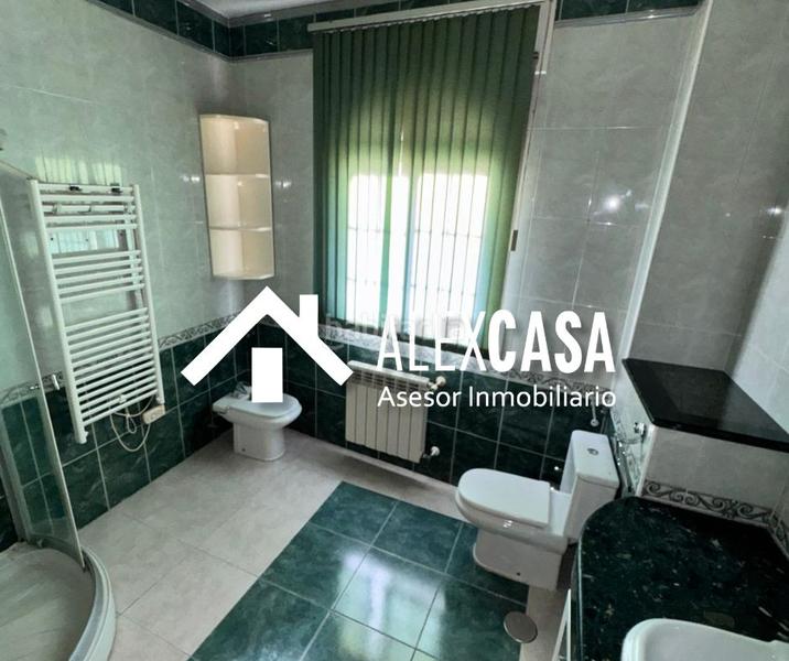 Foto a6660a9f-e1b9-47c3-b12d-b6241d438df4. Casa  en el barrio del cerro en Cabra