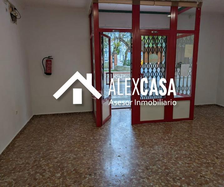 Foto 507538d6-d0d6-4db6-baad-eeb7fda847a8. Local comercial  en la barriada en Cabra