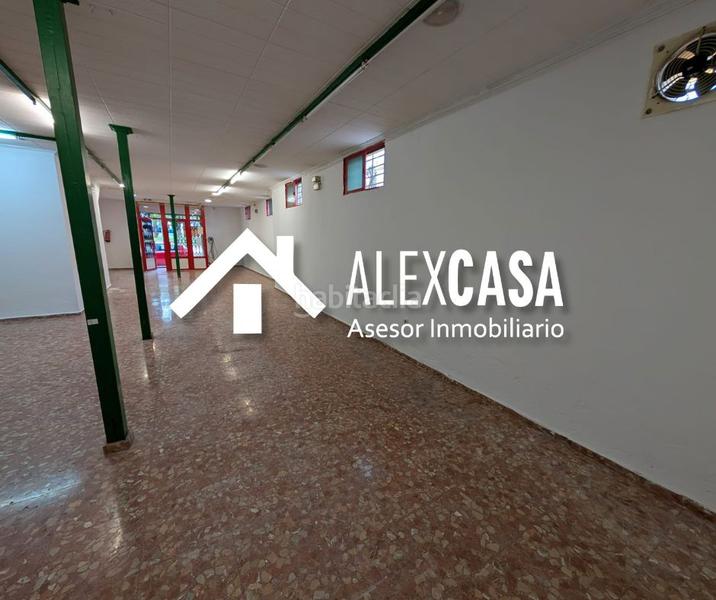 Foto 569272d7-d6f2-4d54-b358-22ba6ddba770. Local comercial  en la barriada en Cabra