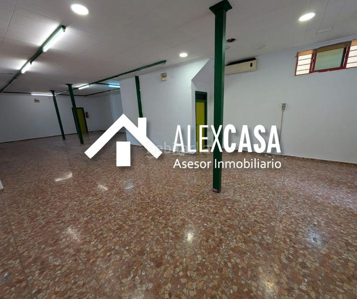 Foto 5ff92909-f562-4ca9-aa58-8a99220bd26d. Local comercial  en la barriada en Cabra