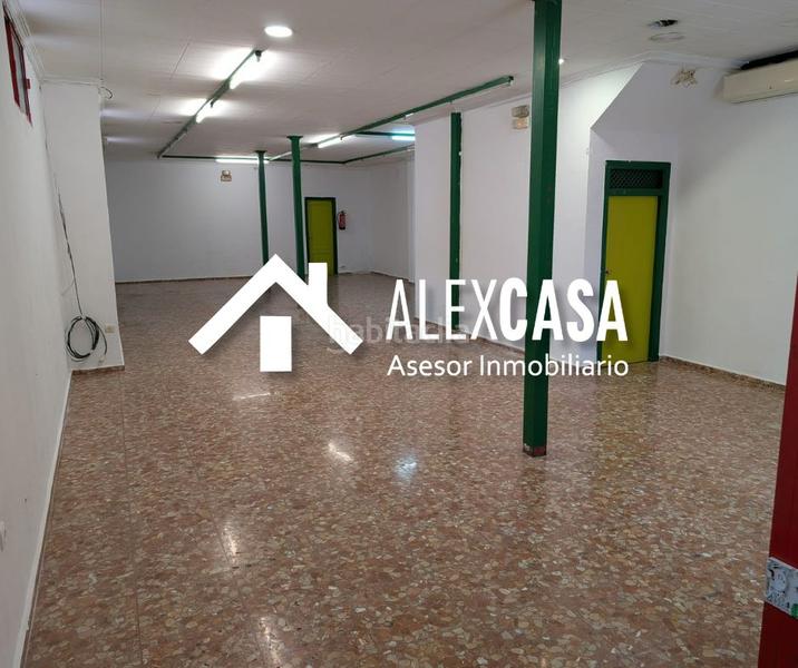 Foto dc1ede24-55e5-4604-9373-cfa5be5cf58e. Local comercial  en la barriada en Cabra