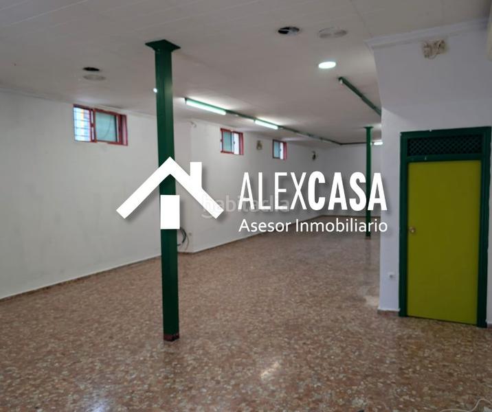 Foto ff179e7c-e428-4ebb-b5be-fd1befc8bed9. Local comercial  en la barriada en Cabra
