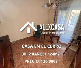 Casa in Cabra. Casa en el barrio del cerro