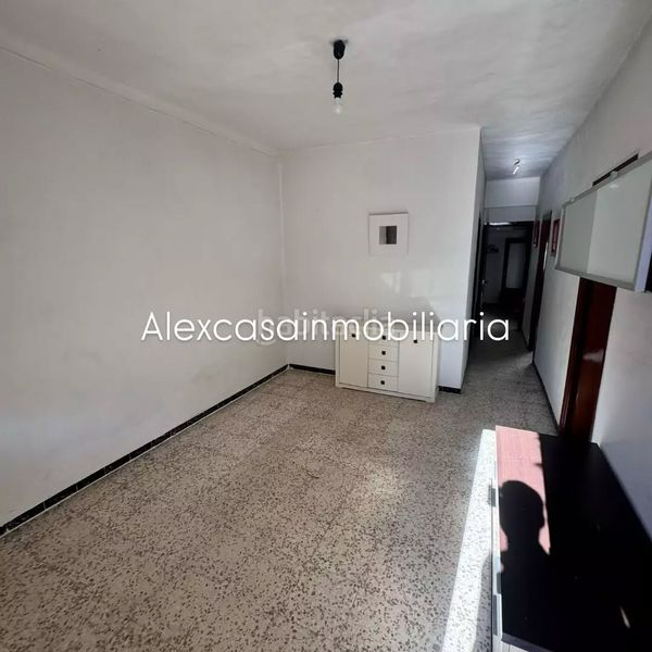 Foto 131eb0ae-38c6-4d4b-9b5f-4607c15bade7. Casa a Cabra