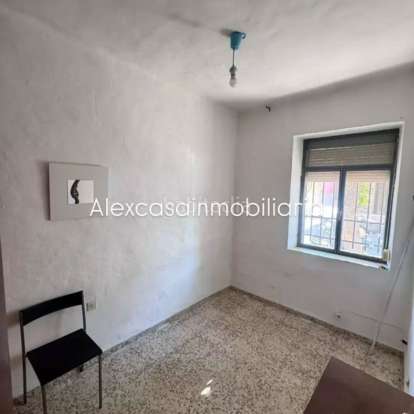 Foto 87f2c1f7-f967-4743-8c35-1f0cdf50a323. Casa a Cabra