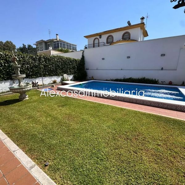 Foto 357274a9-865a-4794-8972-9666d7c499be. Xalet amb piscina a Cabra