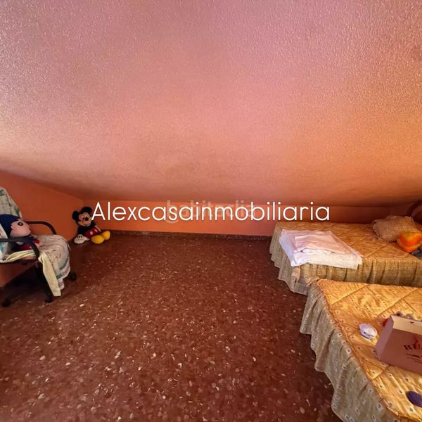 Foto 3791a3af-56b0-4b88-8135-82066074f77e. Xalet amb piscina a Cabra