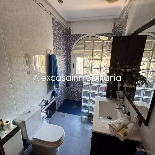 Foto b543d4b1-4598-4ba0-b36f-ce0c1989d707. Xalet amb piscina a Cabra
