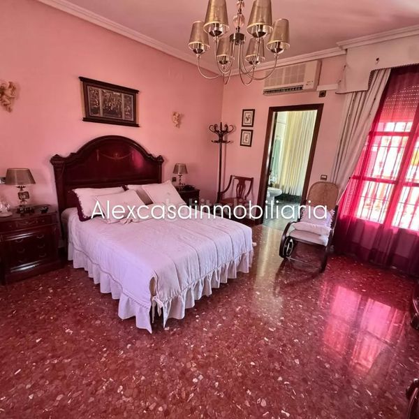 Foto fee65b84-8ae0-46e6-a6ab-f11424bef4d8. Xalet amb piscina a Cabra