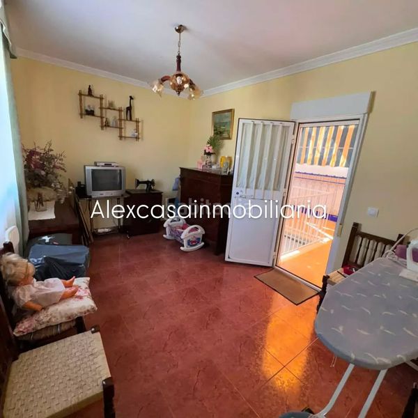 Foto e70e499a-db69-4ca5-9691-87eb248387bc. Casa amb calefacció a Cabra