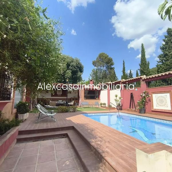 Foto 2d0b3c59-7f98-48c2-bbf4-0e1ff77872d2. Xalet amb piscina a Cabra