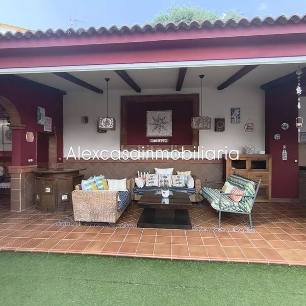 Foto fd80211f-33b1-4354-9662-6066d0291baf. Xalet amb piscina a Cabra